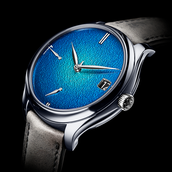 H. Moser & Cie.Tantalum Blue Enamelpsd-thumbnail