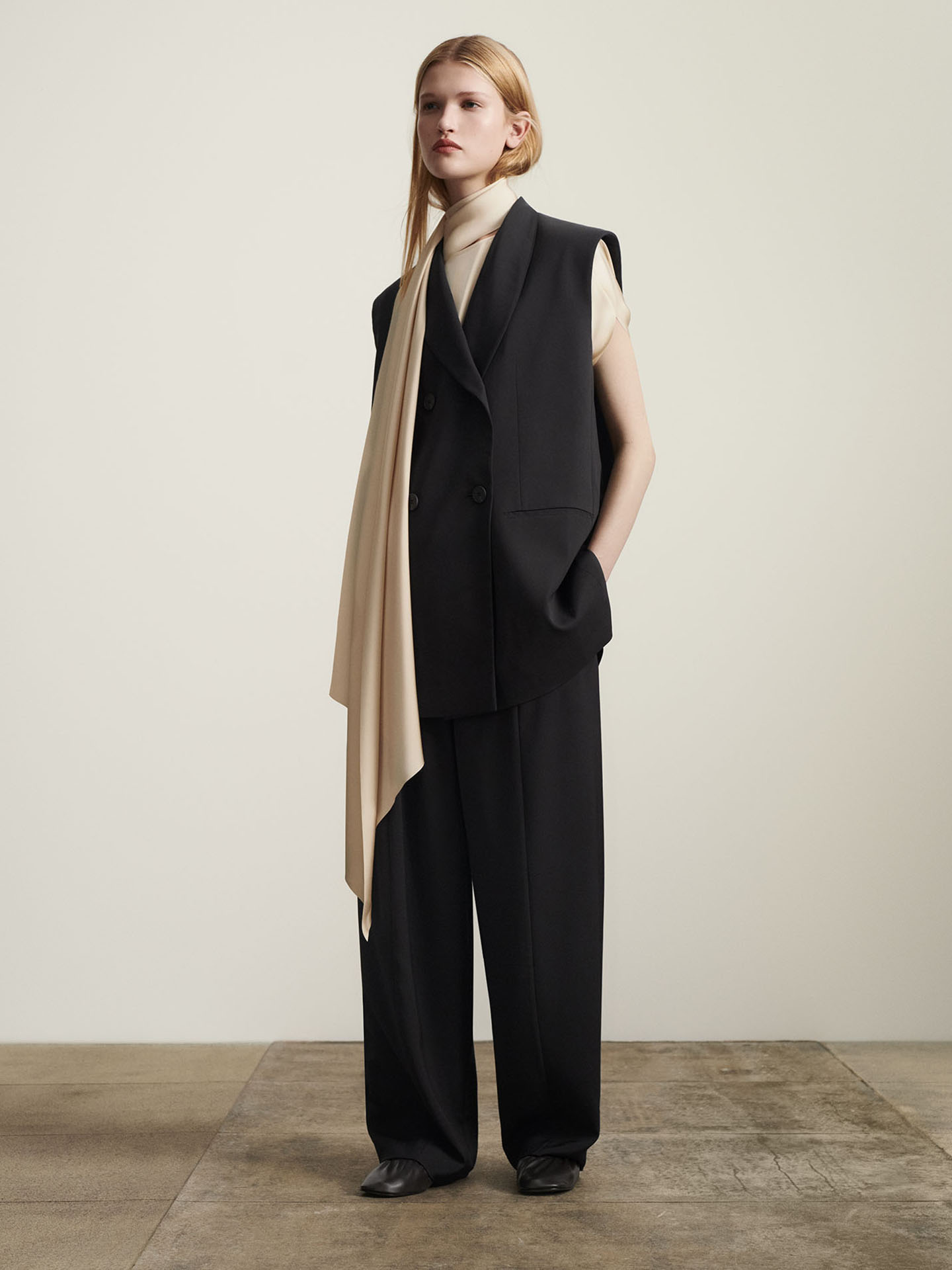 COS Atelier Fall/Winter2024 Collection