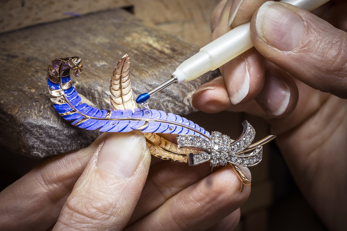 Van Cleef & Arpels Naissance de l’Amour automaton