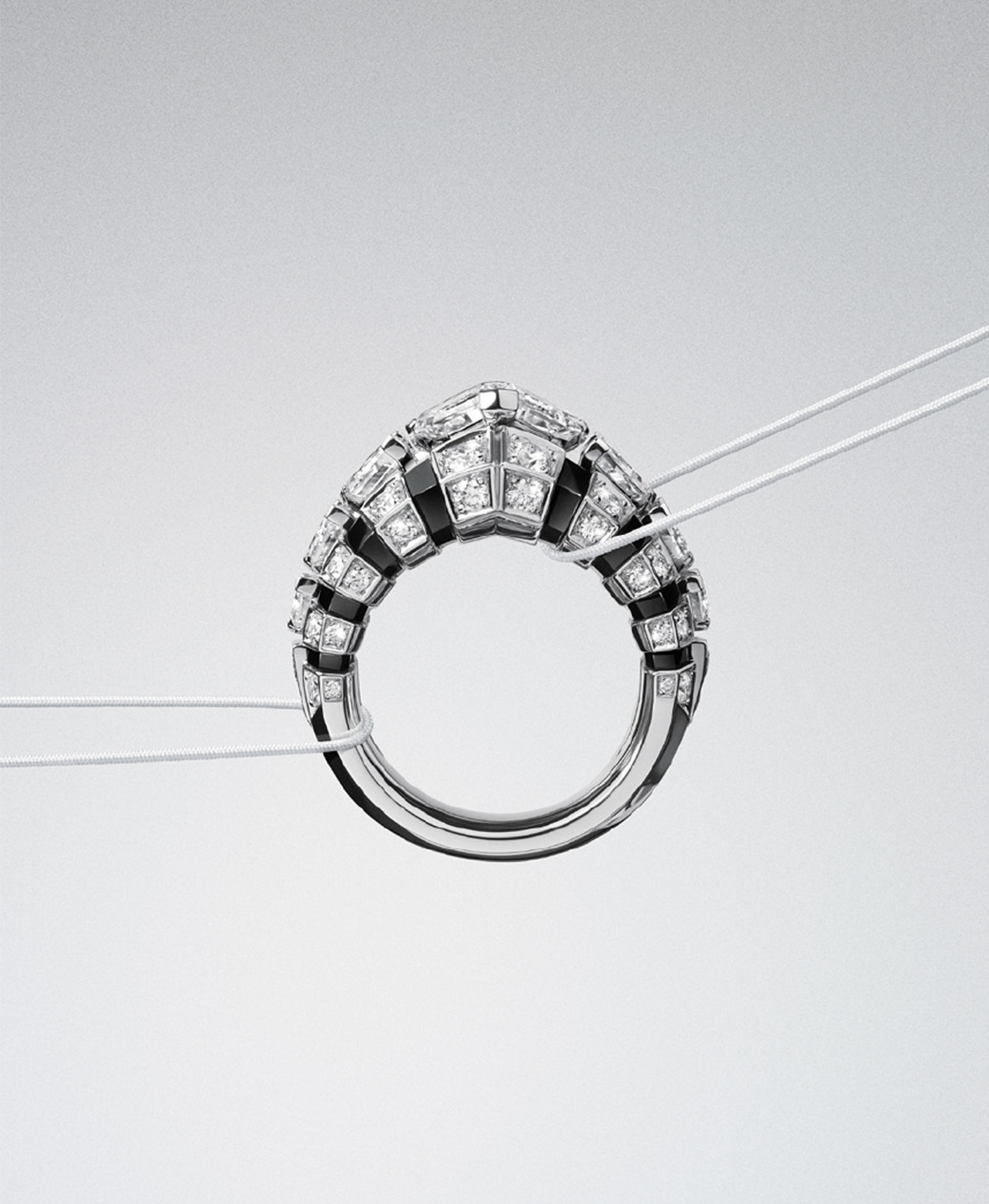 Cartier the “EN ÉQUILIBRE” High Jewellery Rings Collection