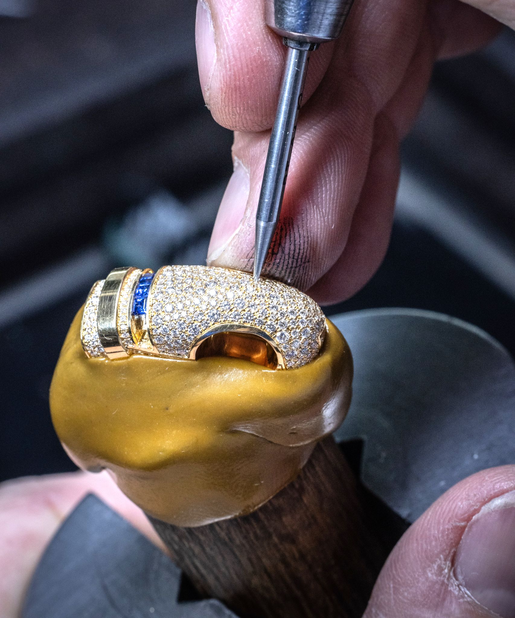 Van Cleef & Arpels Jewels that tell time