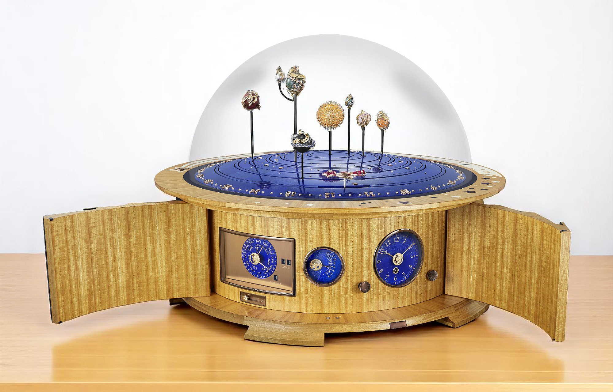 Van Cleef & Arpels Planétarium automaton
