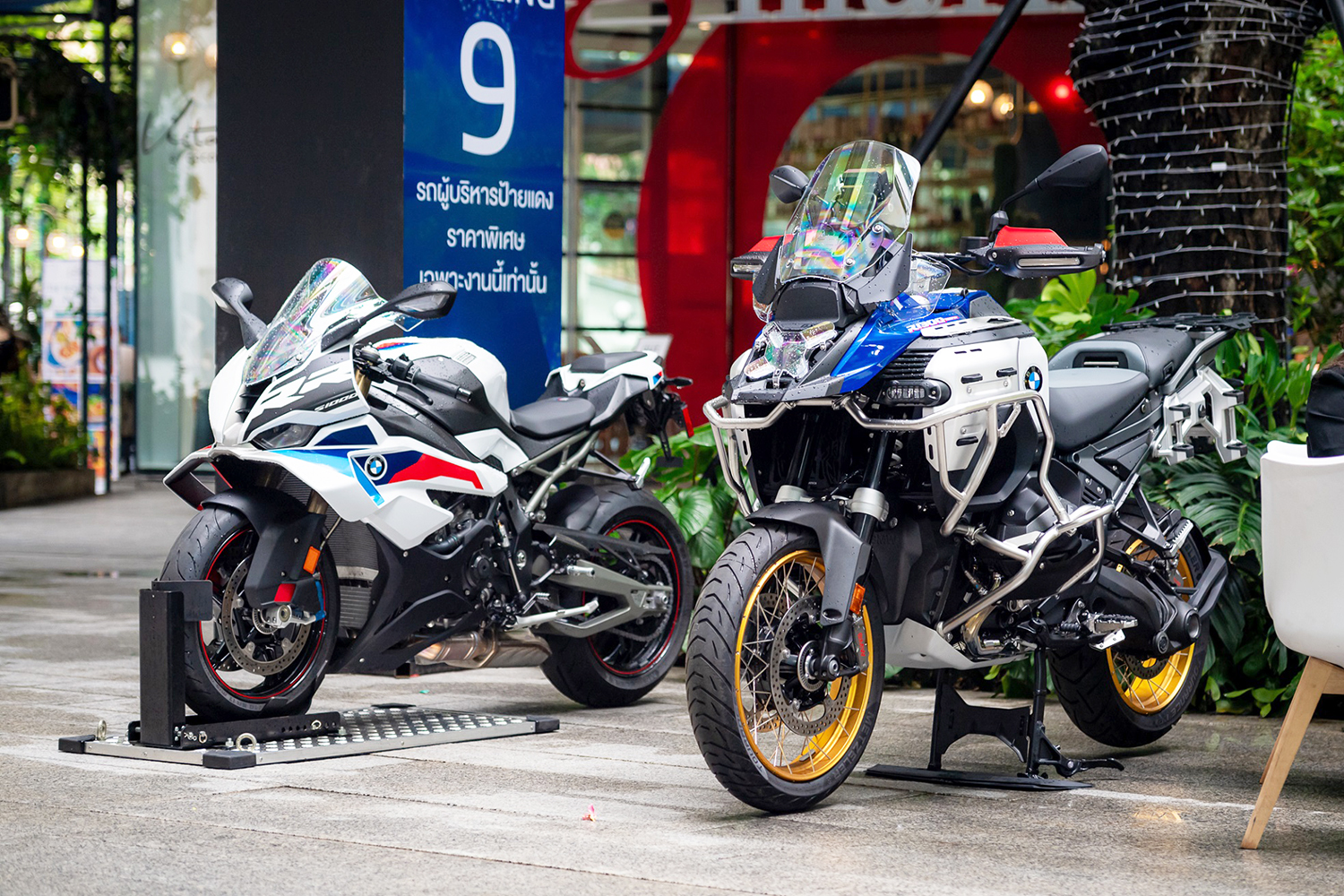 Amazing 9 Executive Car Day by MGC Asia