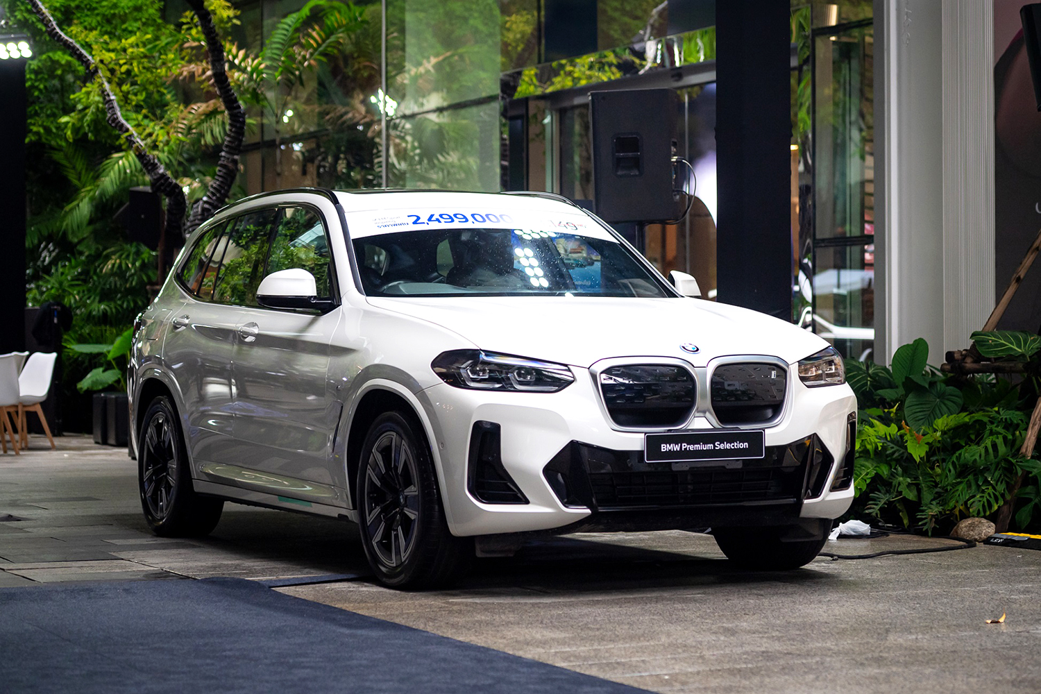 Amazing 9 Executive Car Day by MGC Asia