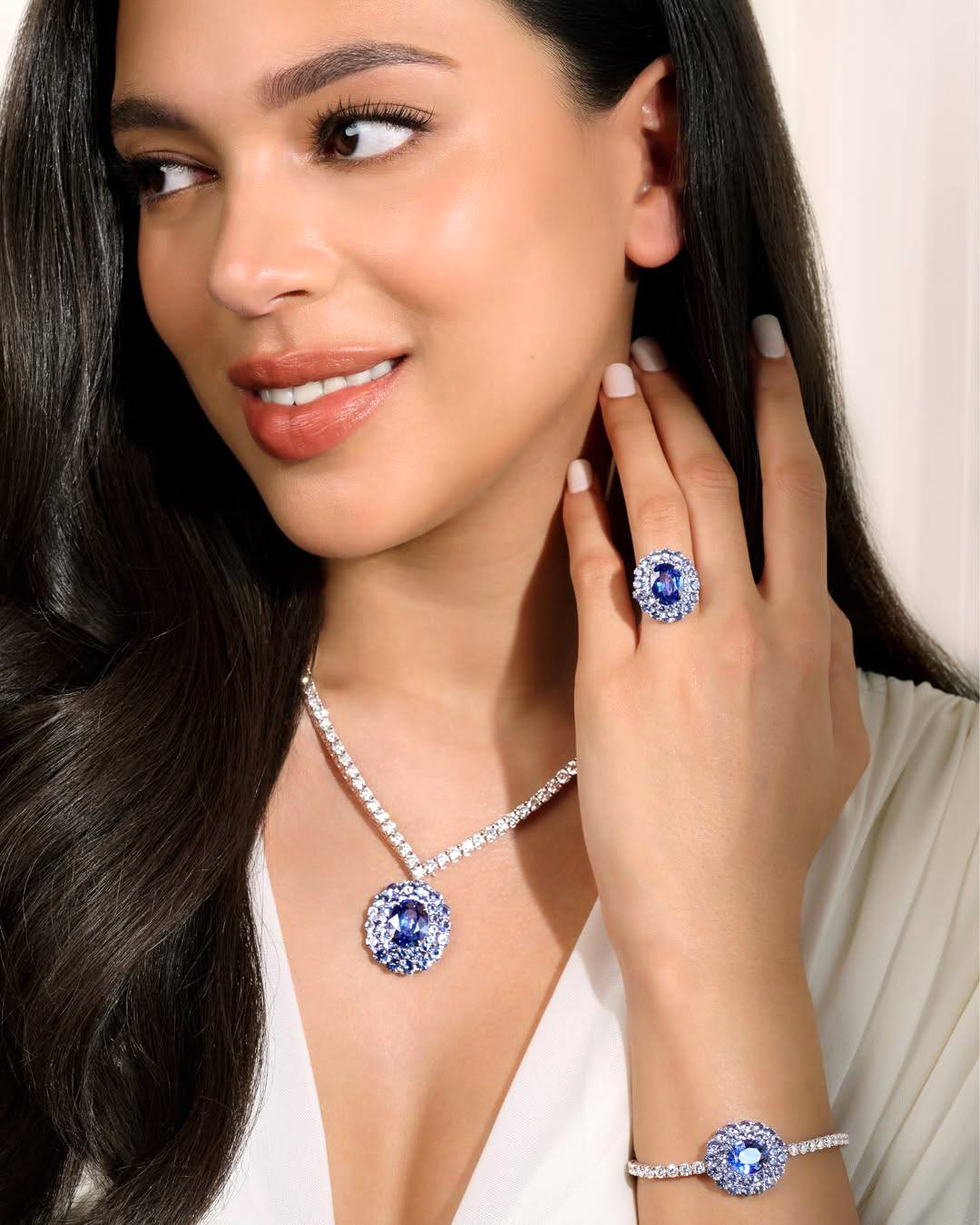 Mouawad  ‘Whispering Azur’