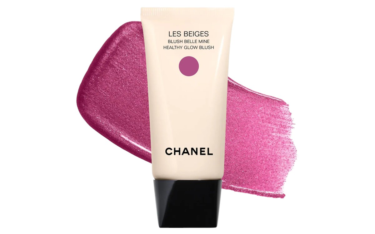 CREAM BLUSHES FOR ALL-DAY GLOW