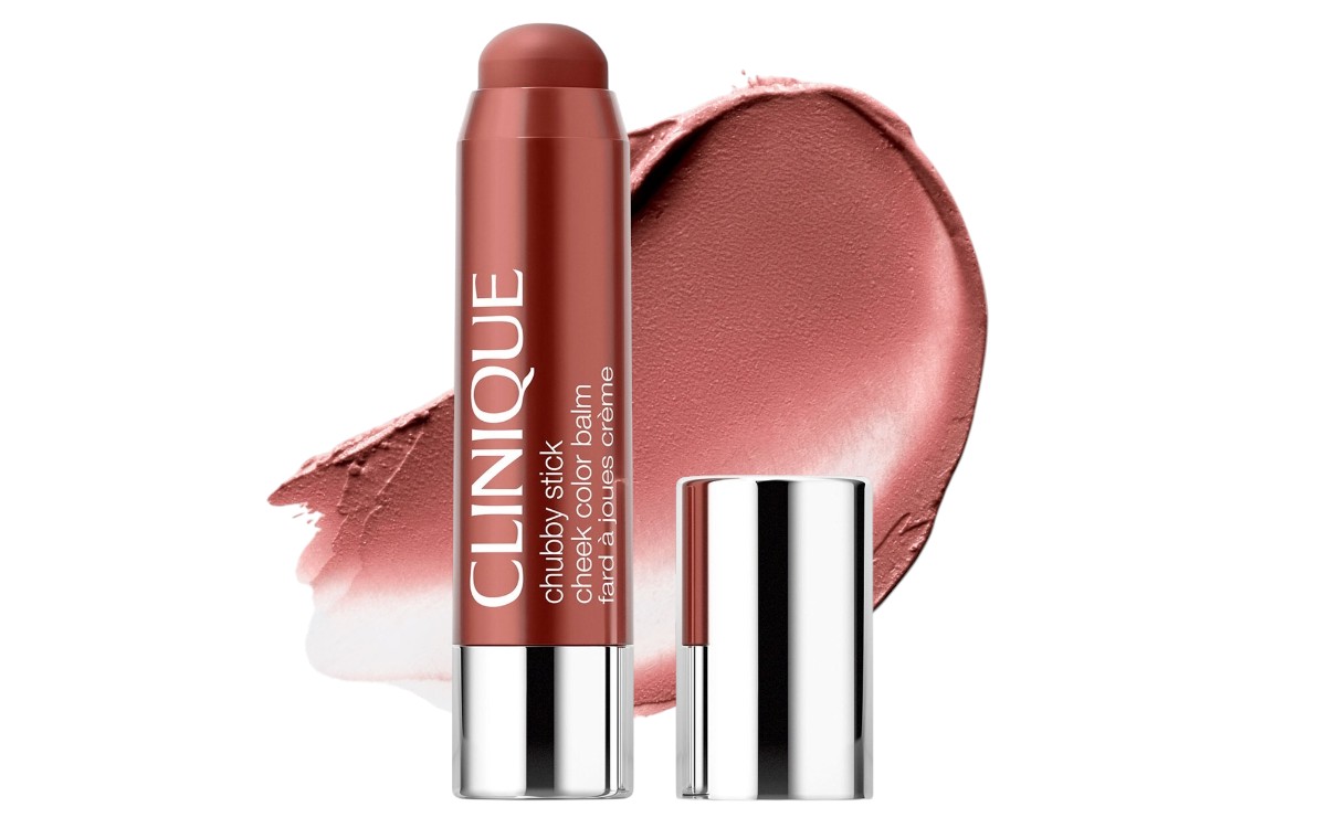 CREAM BLUSHES FOR ALL-DAY GLOW