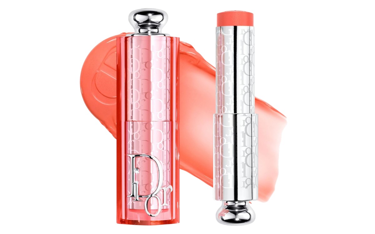 CREAM BLUSHES FOR ALL-DAY GLOW